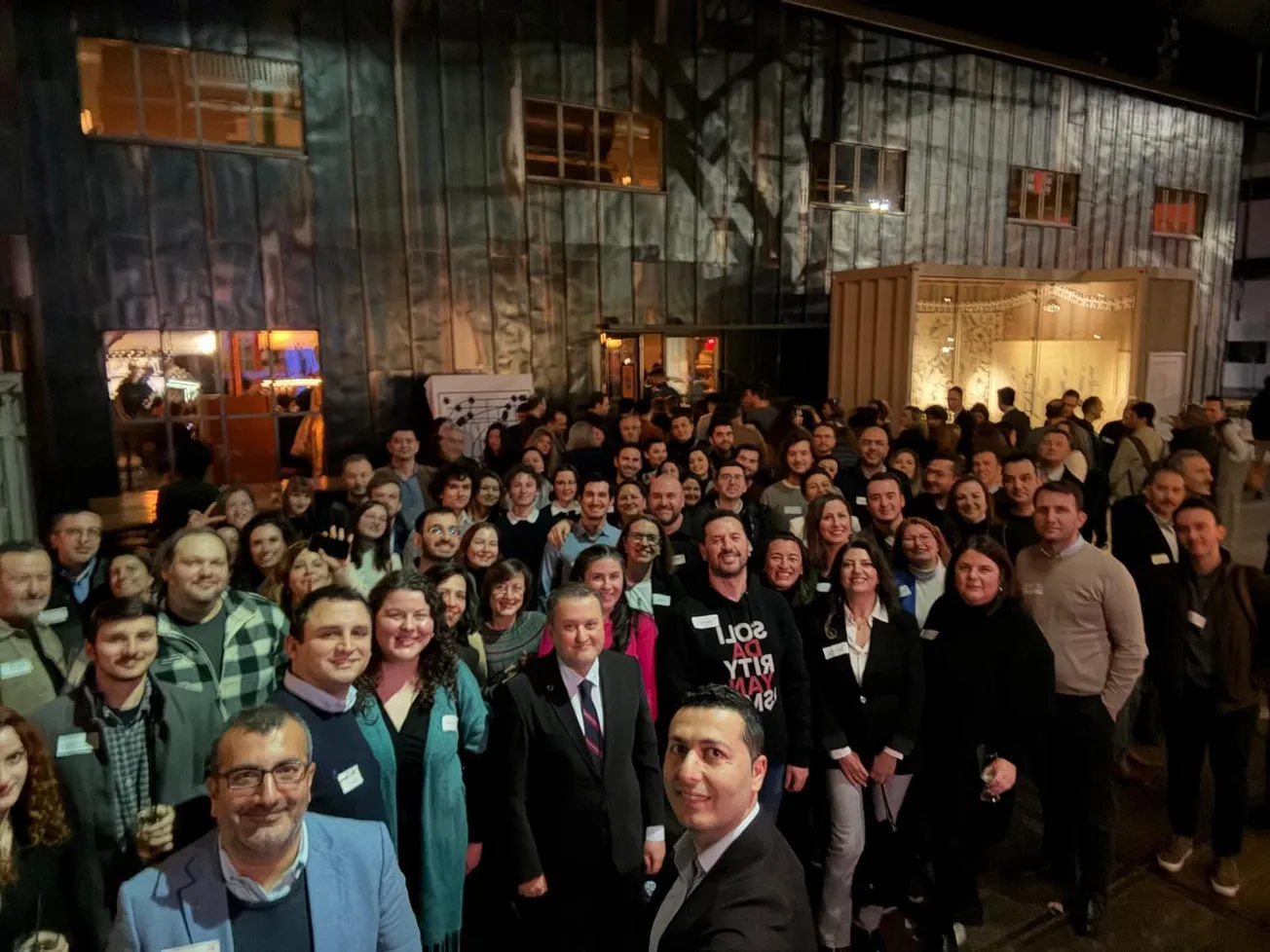 Social Touch Amsterdam, Lüksemburg ve Belçika buluşmaları