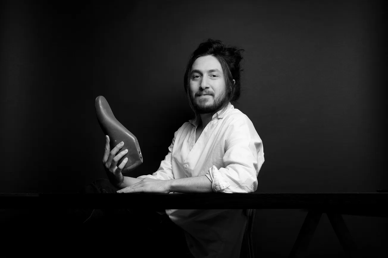 Terlik yaparak başladı şimdi Balmain'de baş tasarımcı!